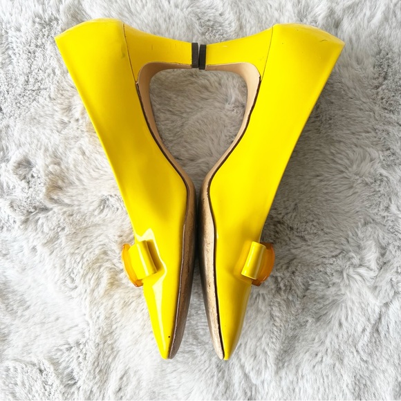 VINTAGE QUALICRAFT 1970’s Yellow Patent Leather Square Toed Kitten Heels - Picture 12 of 12